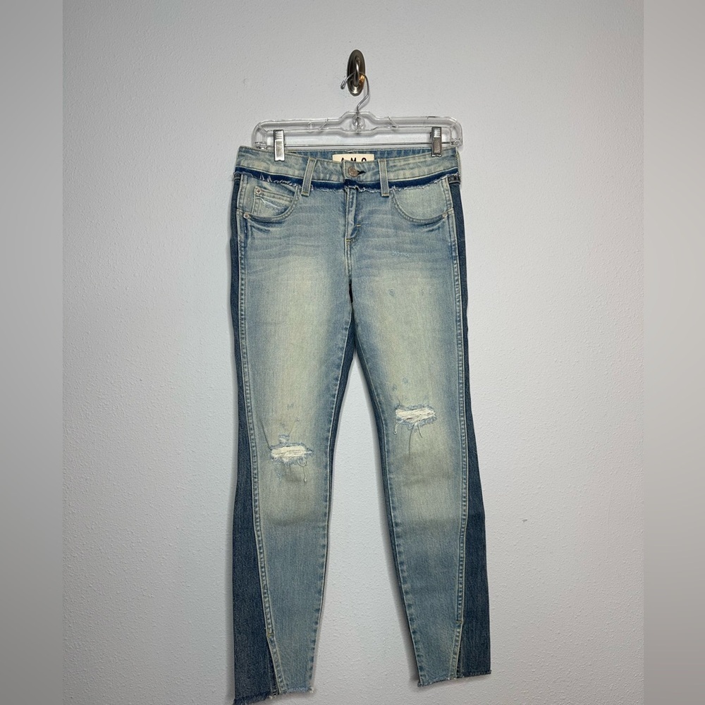 AMO twist two tone women’s jeans size 25